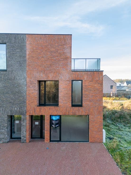 Moderne parkwoning met zicht op park