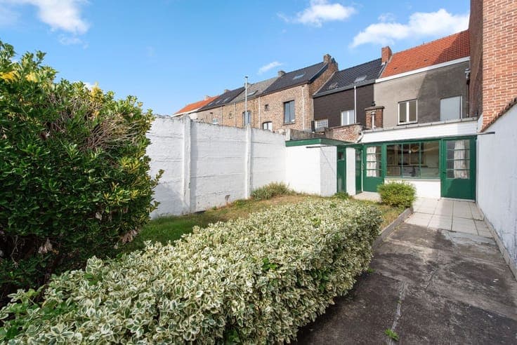 Renovation house with potential in the city of Tienen.