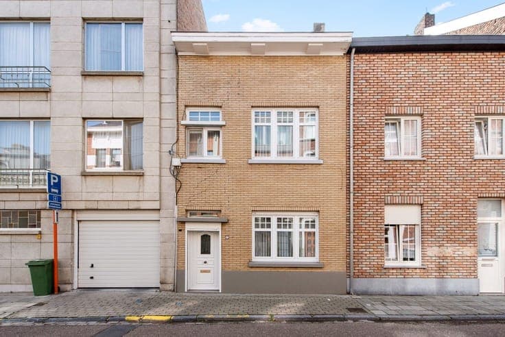Renovation house with potential in the city of Tienen.