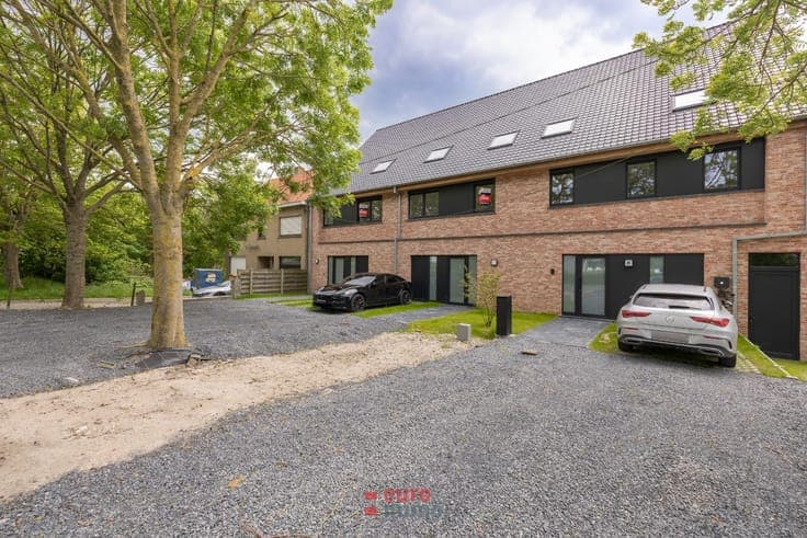 Wonen in een zee van ruimte aan de groene rand van het hi...