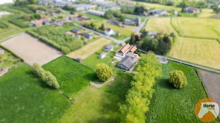 RONSE - Charmante hoeve op 1,16 ha met bijgebouw