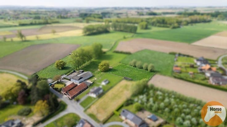 RONSE - Charmante hoeve op 1,16 ha met bijgebouw