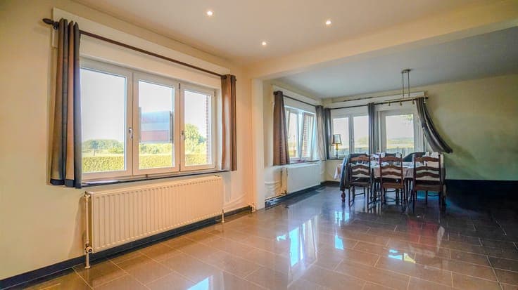 Characterful square farmstead on approx. 5,500 m² in Lierde