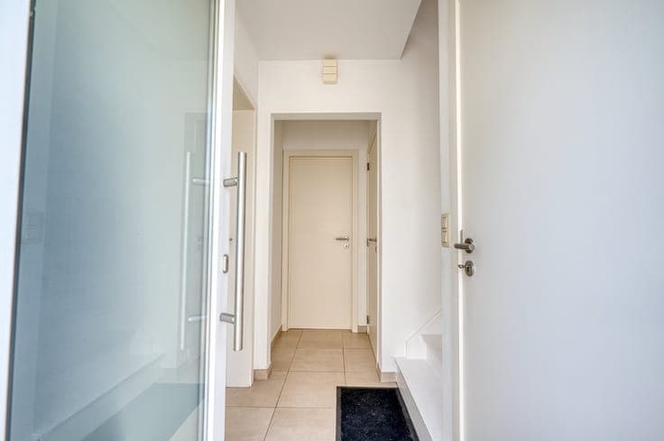 Goed gelegen instapklare woning met 3 slaapkamers, oprit ...
