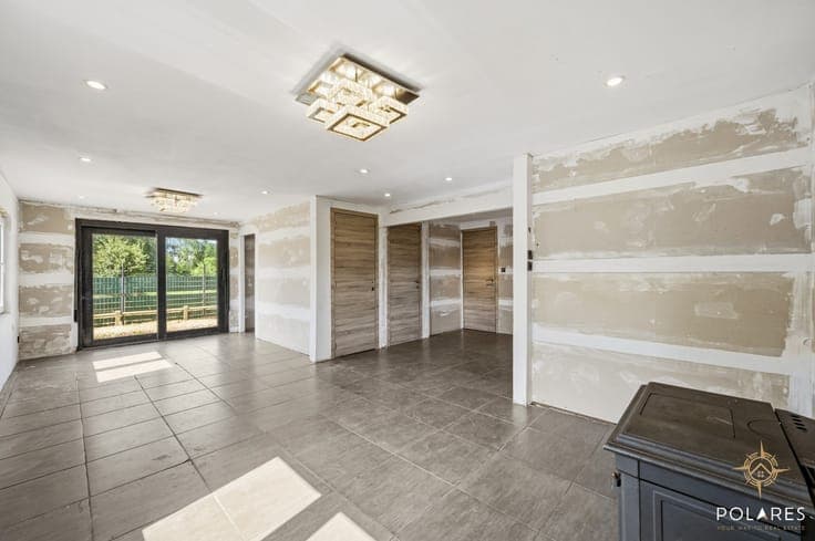 Characterful home with endless potential in the green Meerb