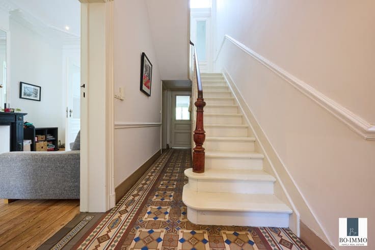 Ixelles Ponds – An Elegant, Characterful Home