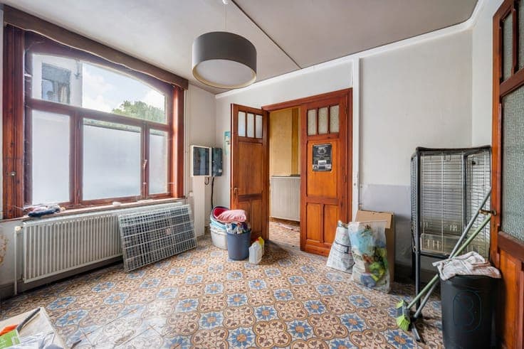 Terraced house to renovate 171 m², near Tournai city centre.