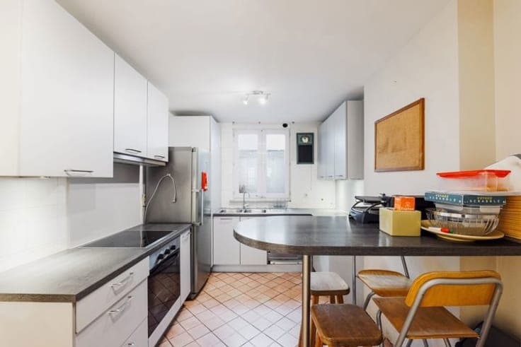 Etterbeek-50'Naire: Single-family house 4bedrooms+ courtyard