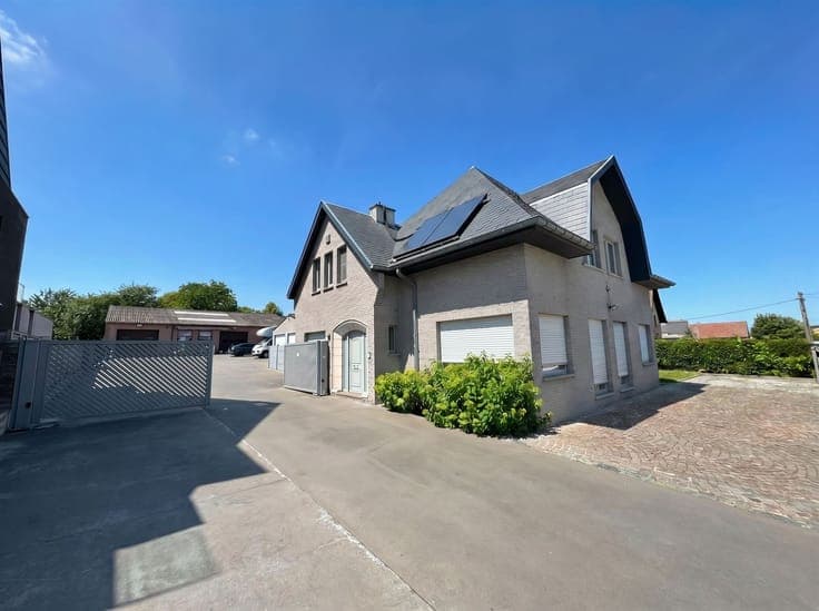 Commercial property with residential unit, EPC B