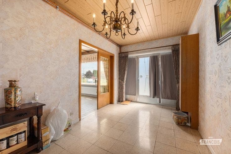 Solid family home with 3 bedrooms in Lede