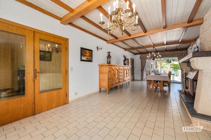 Solid family home with 3 bedrooms in Lede