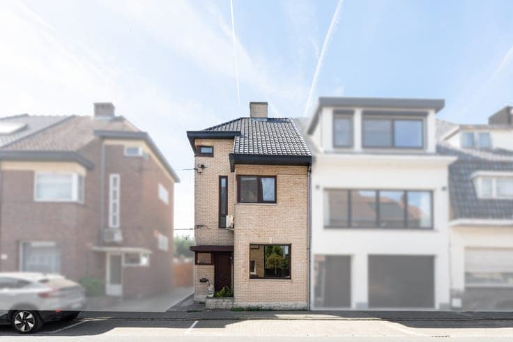 Semi-detached house near Kruibeke centre