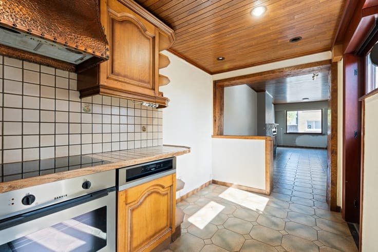 Semi-detached house near Kruibeke centre