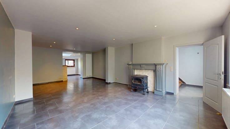 Farmhouse in the Heart of Gistoux - Numerous possibilities!
