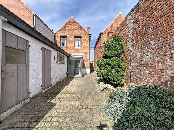 Halfopen huis te koop in Maldegem
