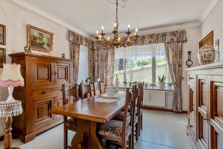 Gezinswoning met 3 slaapkamers, garage en leuke tuin in l...