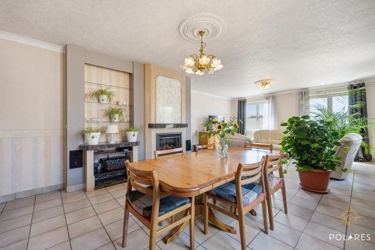Spacious detached house on a beautiful plot of almost 28 ac