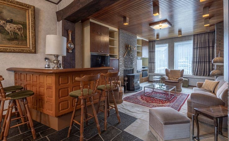 Large and charming townhouse with outbuilding in Itterbeek.