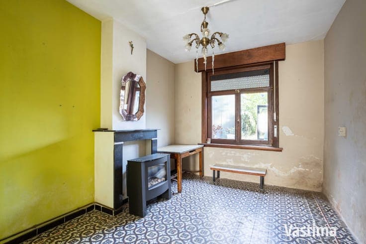 Te renoveren woning met ruime tuin