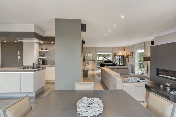 Beautifully finished and maintained villa in Moerzeke