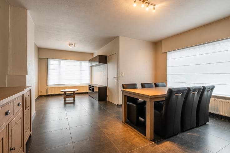 Instapklare woning met 2 slaapkamers te centrum Maldegem