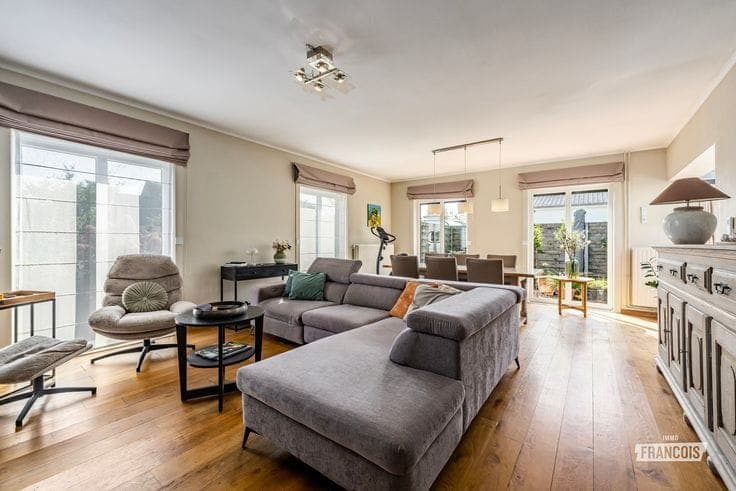 Charmante bungalow met 3 slaapkamers en ruime tuin in Zedel…