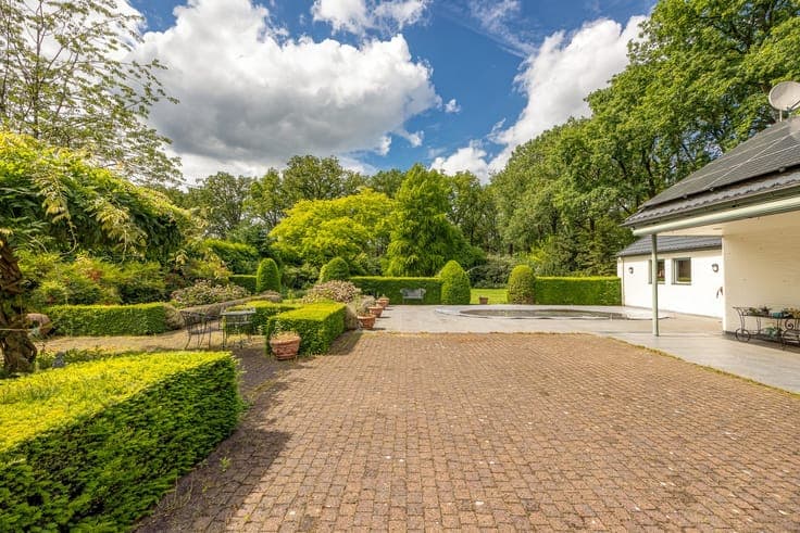VILLA OP 3.660 M²