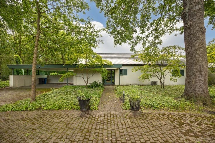 VILLA OP 3.660 M²