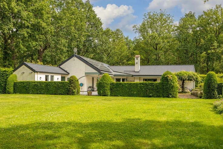 VILLA OP 3.660 M²