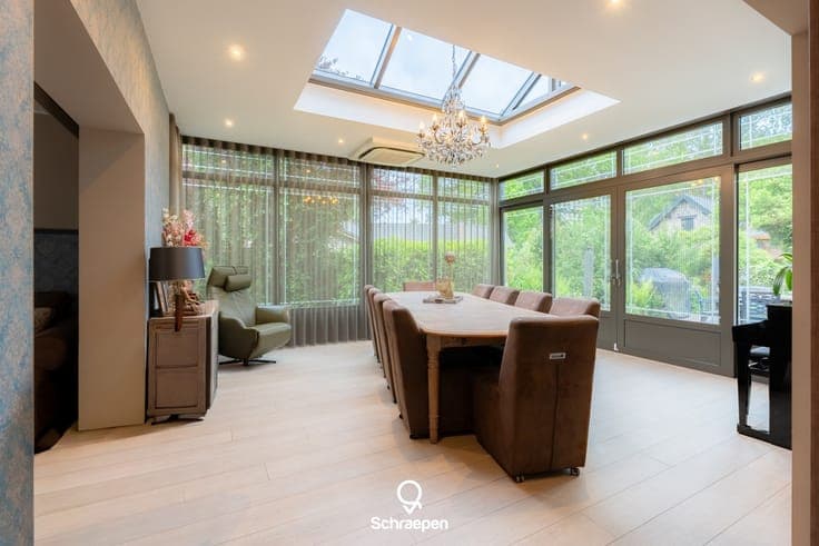 Instapklare én energiezuinige gezinswoning (257 m²) met 3...