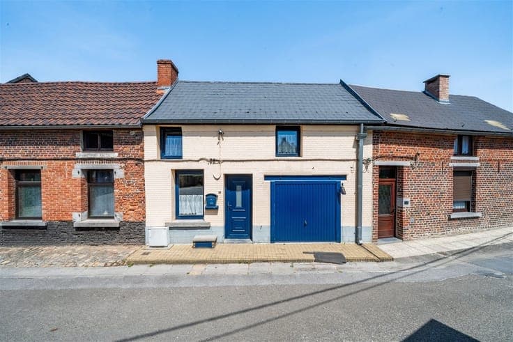 BONNE MAISON AVEC GARAGE