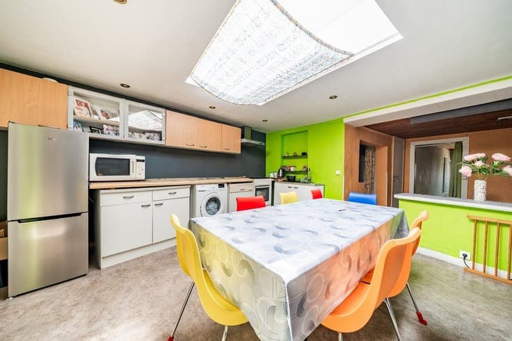 BONNE MAISON AVEC GARAGE