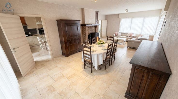READY TO MOVE IN VILLA WITH GARDEN AND GARAGE IN ZOTTEGEM