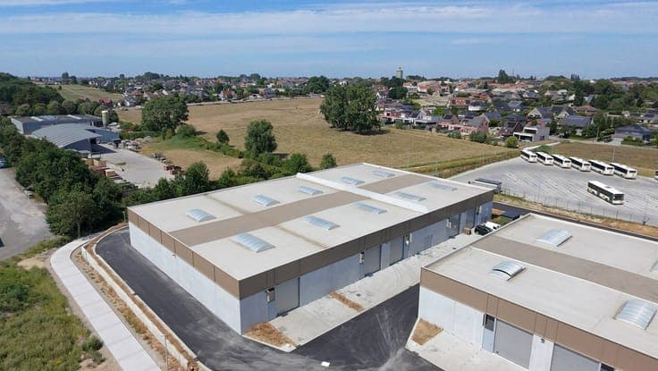 Newly built SME unit for sale in Tielt on approx. 212 m²