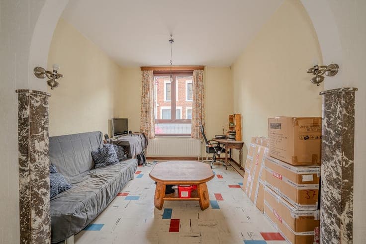 For sale: 180 m² 4-bedroom house with garden