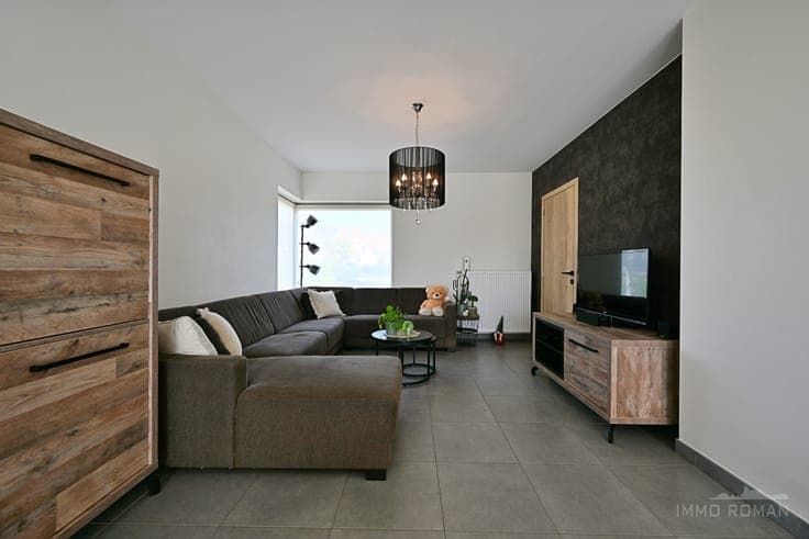 Recente HOB met 3 slaapkamers en garage te Kluisbergen!