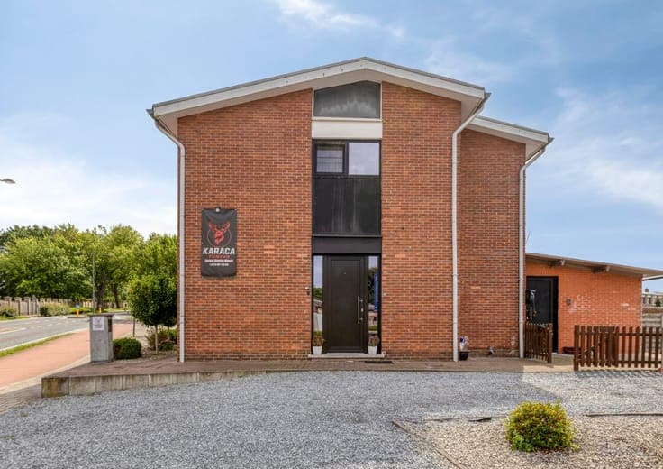 Halfopen bebouwing te koop in centrum Tessenderlo
