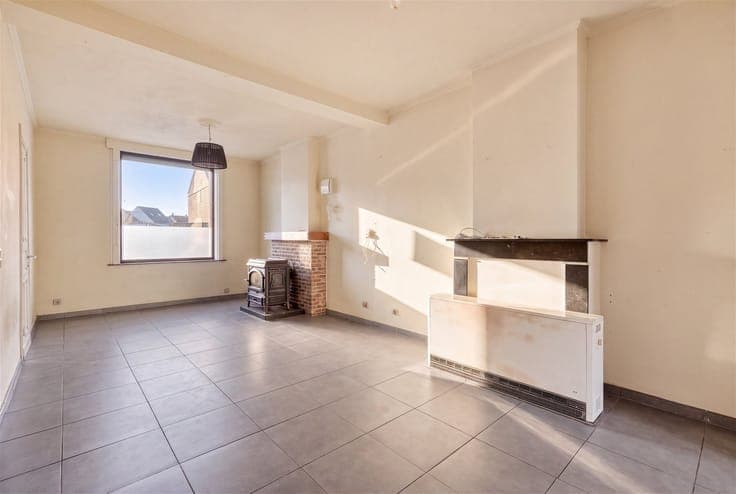 Cozy 3-bedroom house with garden and passage