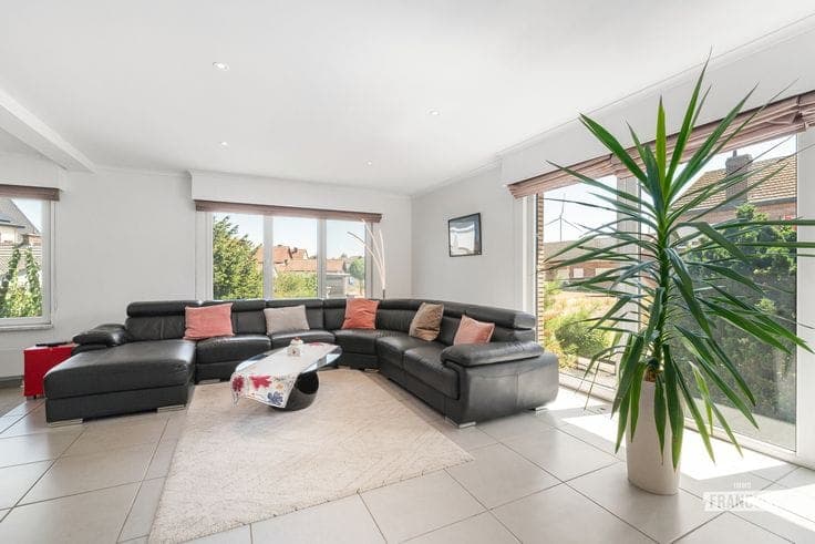 Move-in ready bungalow with 3 bedrooms in Zelzate