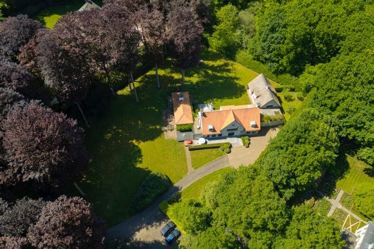 Artful luxury villa with park garden in prime location