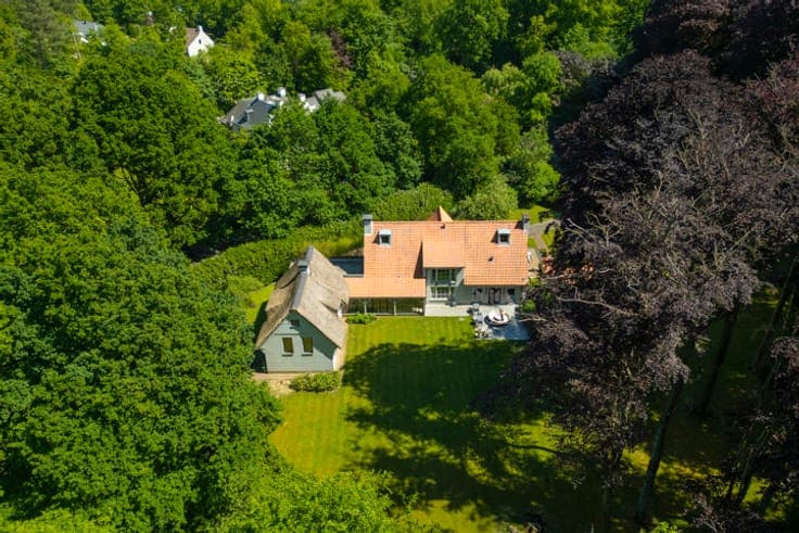 Artful luxury villa with park garden in prime location