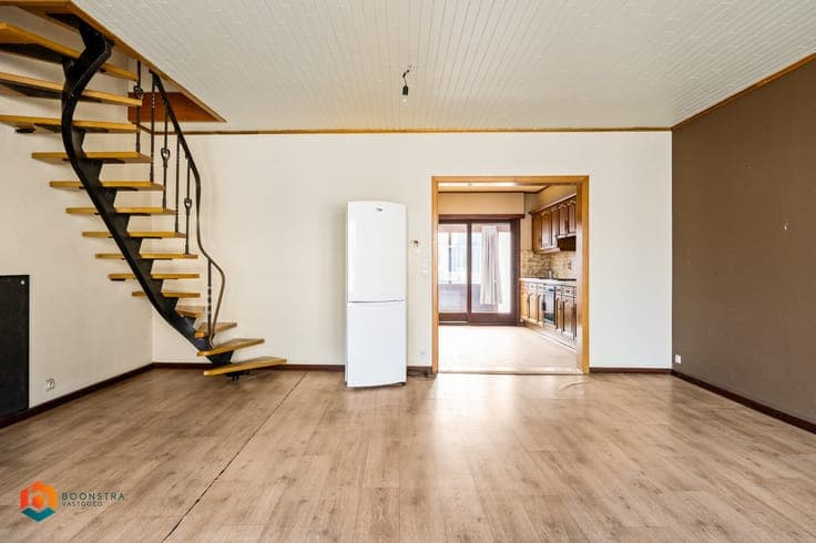 Woning met 2 slkprs te Elzenstraat