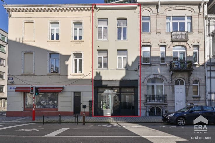 Commercial house with 2 bedrooms for sale in Ixelles