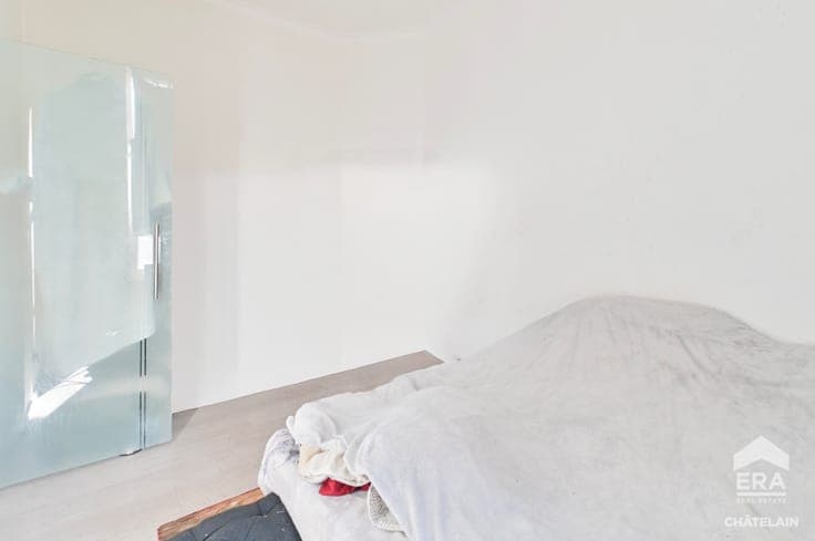 Commercial house with 2 bedrooms for sale in Ixelles