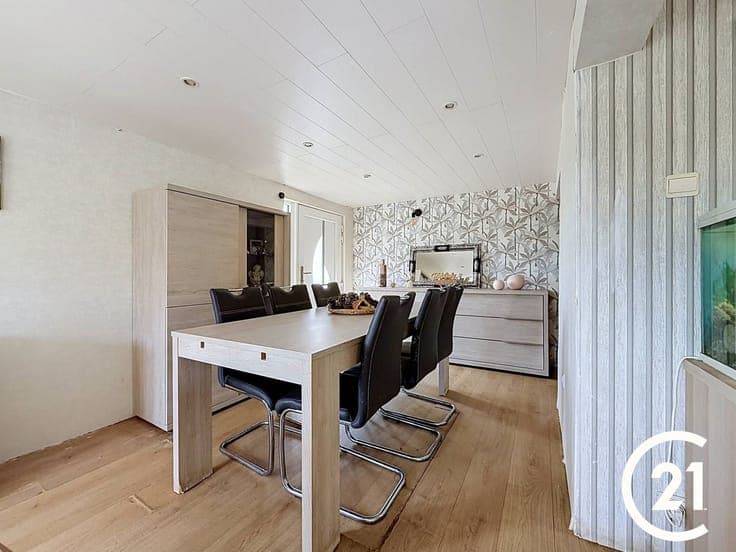 À VENDRE À HAMOIS – Maison 2 chambres avec piscine chauffée