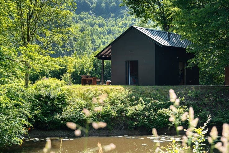 Bertrix - Contemporary tiny house on ±2 ha private land