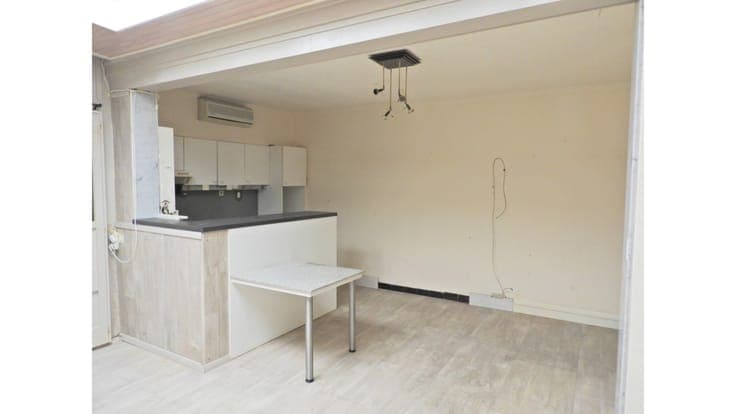 Centrally located terraced house in Ingelmunster