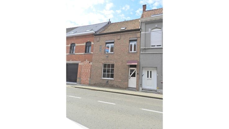 Centrally located terraced house in Ingelmunster