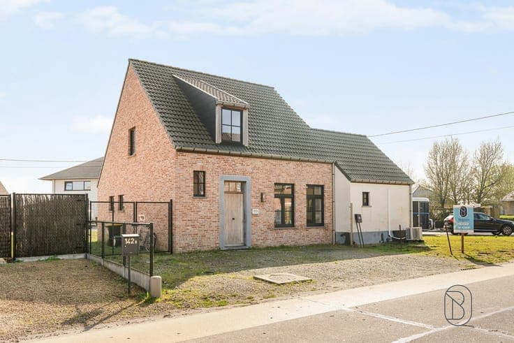Quietly located recent and energy-efficient detached home