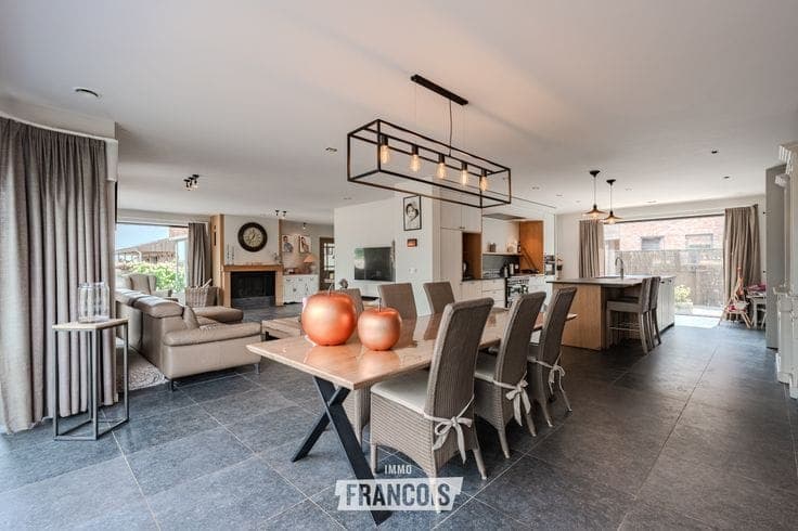 Exclusive rural villa (2020) with swimming pool, stables an…